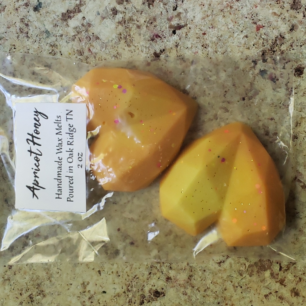 Apricot Honey Wax Melts 2 Geo Hearts